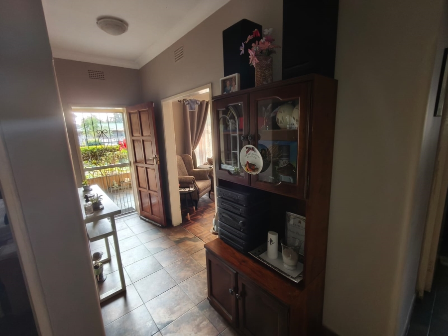 4 Bedroom Property for Sale in Oos Einde North West